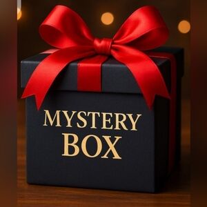 Mystery Box  5 LBS Ladies Clothes.